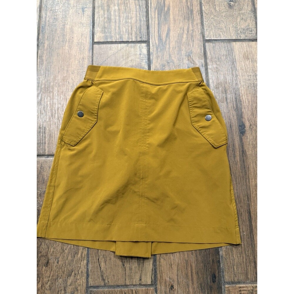 Athleta Vienna Cargo Skort Skirt Woman's Size 0 Mustard Built In Shorts Pull On